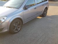 Gebraucht Opel Astra 116 PS (85 kW) 2009 Grau Kombi
