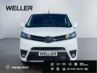 Gebraucht Toyota Proace Verso Team 177 PS (130 kW) 2022 Weiss Kombi