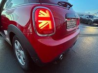 Gebraucht Mini Cooper Essential 136 PS (100 kW) 2020 Rot Kleinwagen