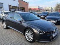 Gebraucht VW Arteon Elegance 150 PS (110 kW) 2017 Mangangrau metallic Kleinwagen