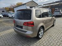 Gebraucht VW Touran Cup 105 PS (77 kW) 2014 Beige Van / Kleinbus