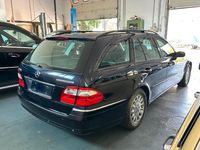 Gebraucht Mercedes E200 Elegance 163 PS (119 kW) 2005 Blau Kombi