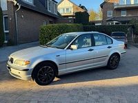 Gebraucht BMW 318 145 PS (106 kW) 2002 Grau Limousine