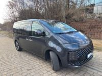 Gebraucht Hyundai Staria Signature 177 PS (130 kW) 2022 Grau Van / Kleinbus