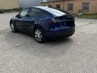 Gebraucht Tesla Model Y Standard Range 161 kW (220 PS) 2024 Blau SUV