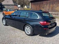 Gebraucht BMW 520 184 PS (135 kW) 2014 Black sapphire metallic Kombi