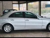 Gebraucht Mercedes E220 150 PS (110 kW) 2004 Silber Limousine