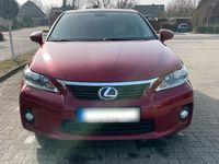 Gebraucht Lexus CT200h Luxury Line 135 PS (99 kW) 2010 Rot Kleinwagen