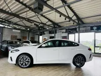 Gebraucht BMW 220 Performance 163 PS (119 kW) 2025 Alpinweiss iii Limousine