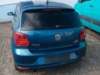 Gebraucht VW Polo 90 PS (66 kW) 2016 Blau Kleinwagen