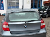 Gebraucht BMW 118 130 PS (95 kW) 2004 Silber Kleinwagen