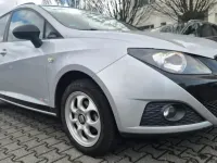 Używany Seat Ibiza 82 KM (60 kW) 2012 Srebrny Sedan/Limuzyna