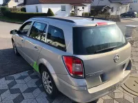 Gebraucht Opel Astra 95 PS (69 kW) 2008 Silber Kombi