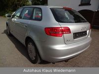 gebraucht Audi A3 1.6 S-tronic Attraction - 2.Hd./orig. 156 TKM