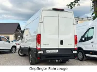 Gebraucht Iveco Daily 177 PS (130 kW) 2025 Weiß Van / Kleinbus