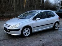 Gebraucht Peugeot 307 110 PS (80 kW) 2003 Silber Limousine