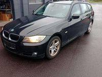 Gebraucht BMW 318 143 PS (105 kW) 2008 Black sapphire metallic Kombi