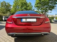 Używany Mercedes E400 333 KM (244 kW) 2016 Czerwony Sedan/Limuzyna