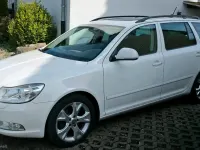 Gebraucht VW Passat Elegance 140 PS (102 kW) 2011 Weiß Kombi