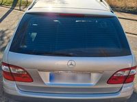 Gebraucht Mercedes E240 177 PS (130 kW) 2005 Silber Kombi