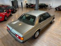 Gebraucht BMW 732 197 PS (144 kW) 1982 Silber Limousine