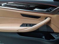 Gebraucht BMW 520 Luxury Line 190 PS (139 kW) 2022 Schwarz uni Kombi