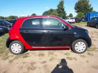 Gebraucht Smart ForFour Basis 71 PS (52 kW) 2019 Schwarz Kleinwagen