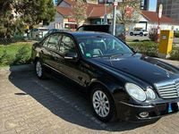 Gebraucht Mercedes E280 Elegance 190 PS (139 kW) 2008 Schwarz Limousine