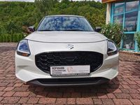 Gebraucht Suzuki Swift Comfort+ 83 PS (61 kW) 2025 Weiß Limousine