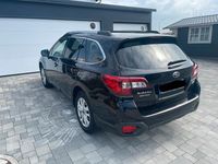 Gebraucht Subaru Outback 150 PS (110 kW) 2015 Schwarz Kombi