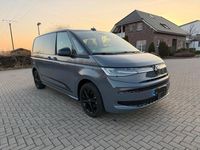 Gebraucht VW Multivan Edition 150 PS (110 kW) 2025 Grau Van