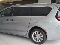 Gebraucht Chrysler Pacifica Touring 286 PS (210 kW) 2022 Silber Van