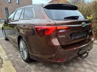 Gebraucht Toyota Avensis Edition-S 147 PS (108 kW) 2016 Braun Kombi