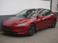 Gebraucht Tesla Model 3 Standard Range 208 kW (283 PS) 2024 Rot Limousine
