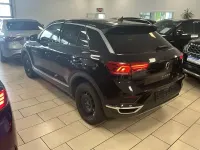 Second-hand VW T-Roc Active 150 CP (110 kW) 2022 Negru SUV