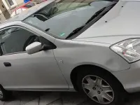 Käytetty Honda Civic 90 HP (66 kW) 2003 Hopea Sedan