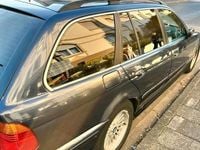Gebraucht BMW 525 163 PS (119 kW) 2001 Blau Limousine