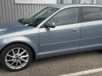 Gebraucht Audi A3 Sportback 105 PS (77 kW) 2010 Blau Kleinwagen
