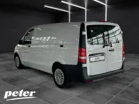 Gebraucht Mercedes Vito 163 PS (119 kW) 2024 Arktikweiß Van