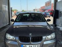 Gebraucht BMW 318 143 PS (105 kW) 2007 Grau Limousine