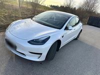 Gebraucht Tesla Model 3 Standard Range Plus 208 kW (283 PS) 2023 Weiß Limousine