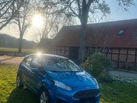 Gebraucht Ford Fiesta 80 PS (58 kW) 2014 Blau Kleinwagen