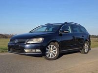 Gebraucht VW Passat 122 PS (89 kW) 2011 Blau Kombi