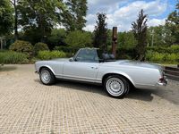 Gebraucht Mercedes 230 150 PS (110 kW) 1965 Silber Cabrio