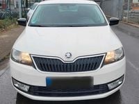 Gebraucht Skoda Rapid Style 105 PS (77 kW) 2014 Weiß Kleinwagen