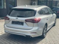Gebraucht Ford Focus ST-Line 116 PS (85 kW) 2025 Silber Limousine