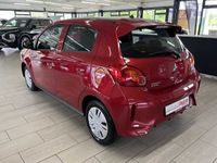 Neu Mitsubishi Space Star Plus 71 PS (52 kW) 2025 Rot metallic Limousine