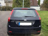 Gebraucht Ford Fiesta Ambiente 69 PS (50 kW) 2005 Kleinwagen