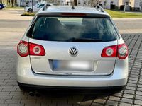 Gebraucht VW Passat 150 PS (110 kW) 2006 Silber Kombi