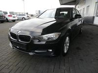 Gebraucht BMW 316 Sport Line 116 PS (85 kW) 2012 Schwarz Limousine